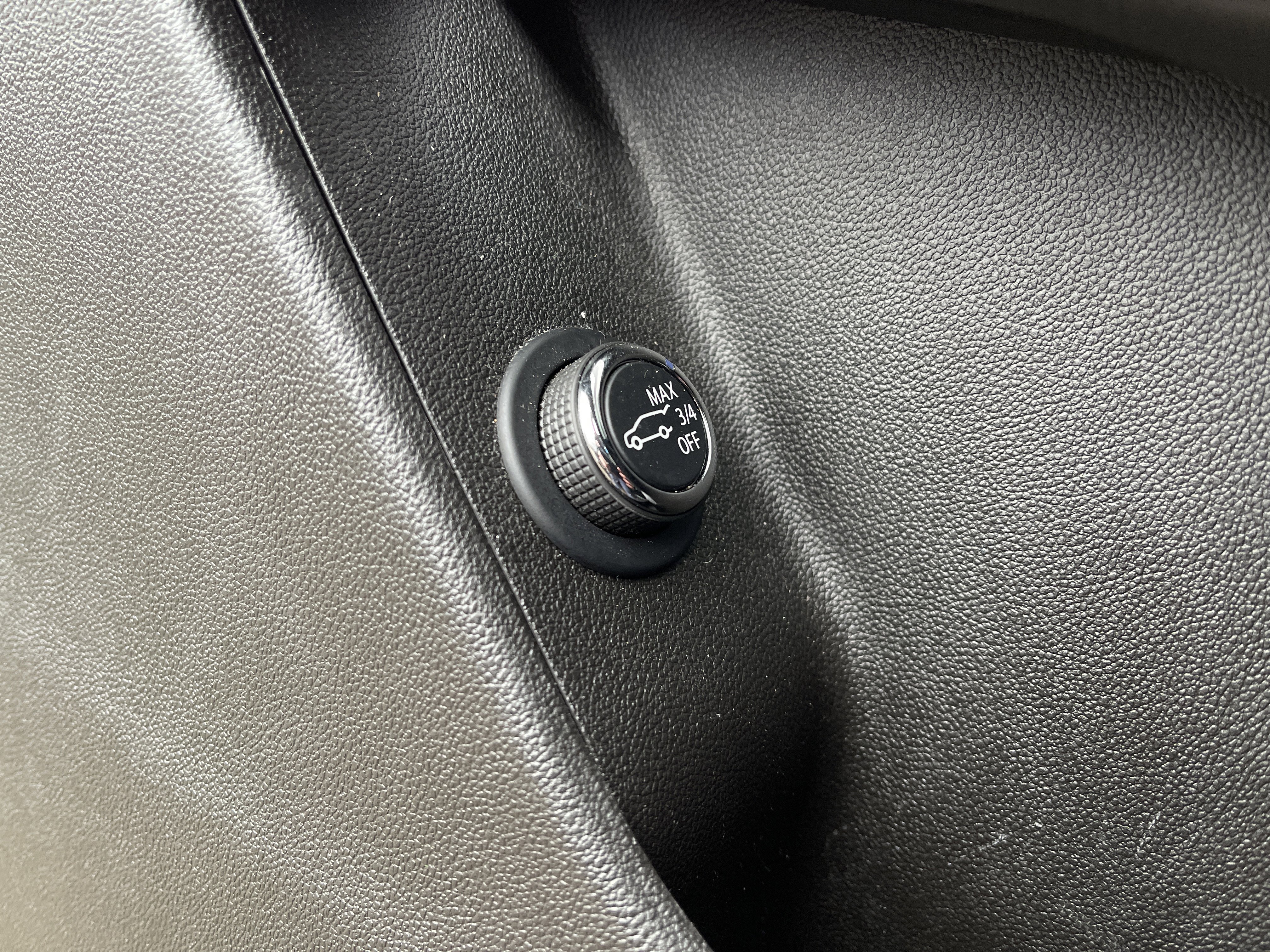 Certified 2025 Cadillac XT5 Premium Luxury image 16