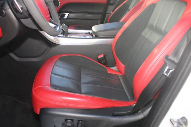 Used 2022 Land Rover Range Rover Sport HST image 22