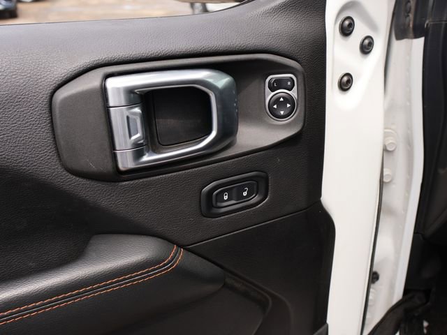 Used 2023 Jeep Gladiator Mojave w/ LED Lighting Group AWD/4WD image 16