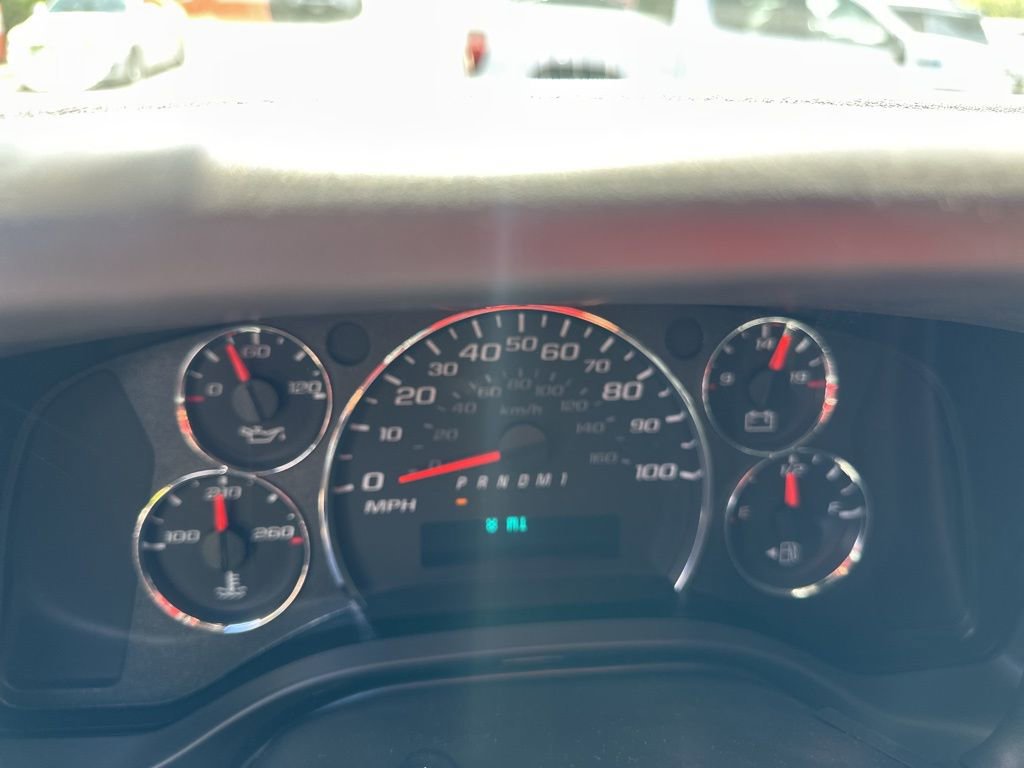 New 2025 Chevrolet Express 2500 w/ Communications Package image 7