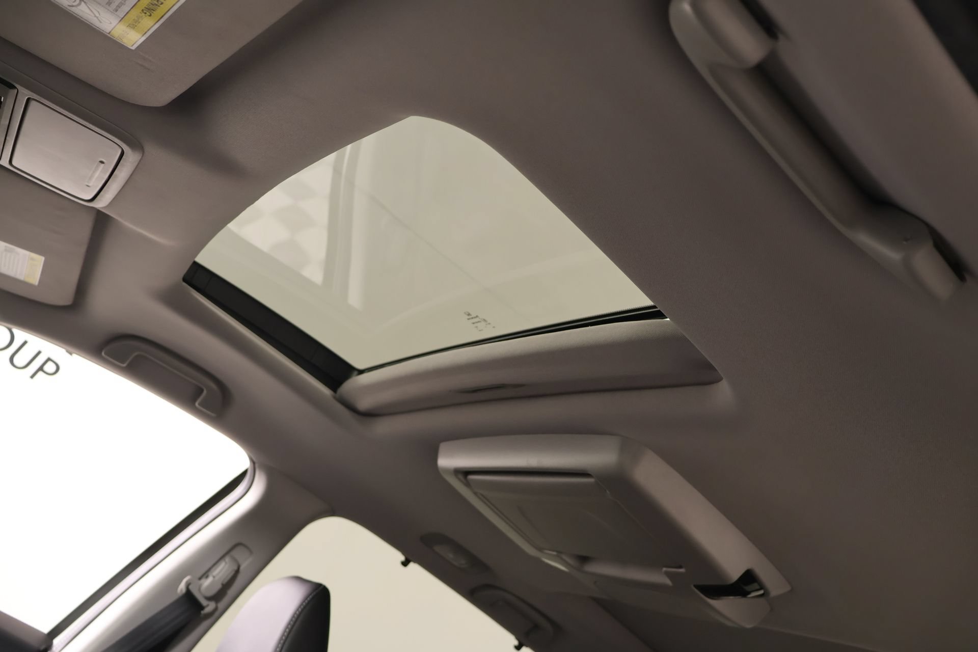 Used 2022 Honda Pilot Elite image 17