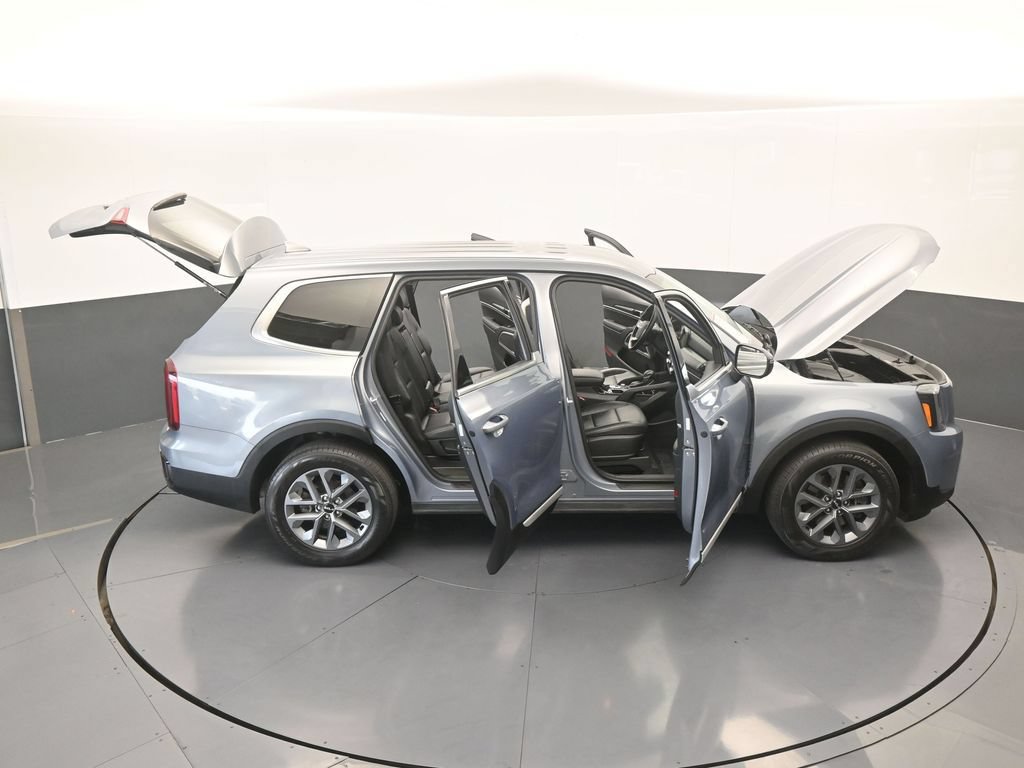 Used 2024 Kia Telluride LX FWD image 59