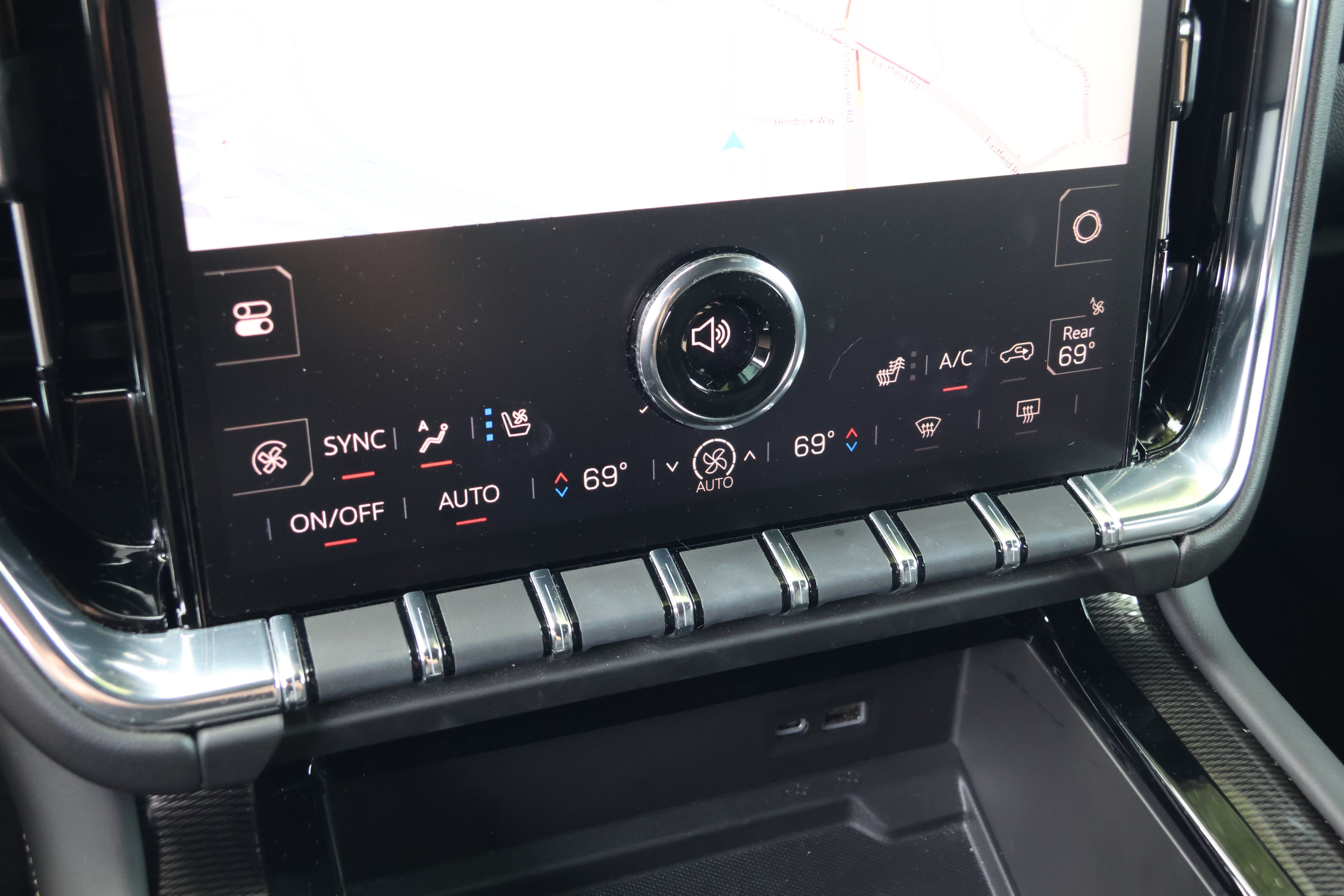 Used 2025 GMC Yukon Elevation AWD/4WD image 30