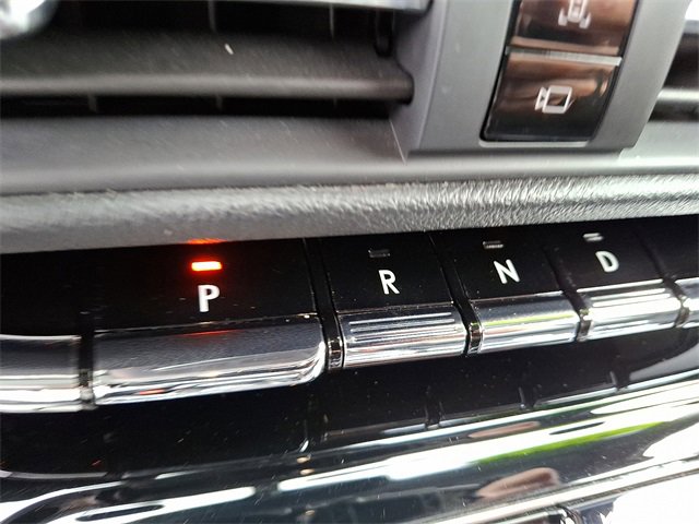 Certified 2022 Lincoln Corsair AWD w/ Equipment Group 101A image 16