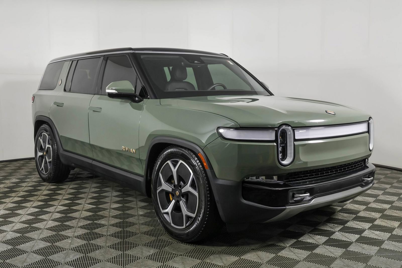 Used 2022 Rivian R1S Launch Edition AWD/4WD image 14