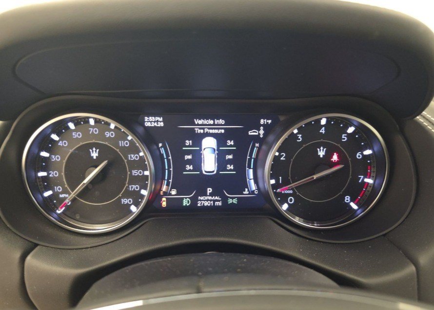 Used 2022 Maserati Levante GT AWD/4WD image 7