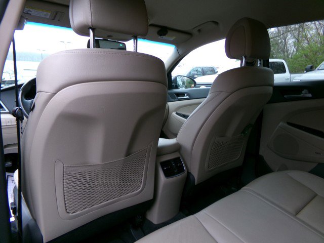 Used 2017 Hyundai Tucson SE Plus image 16