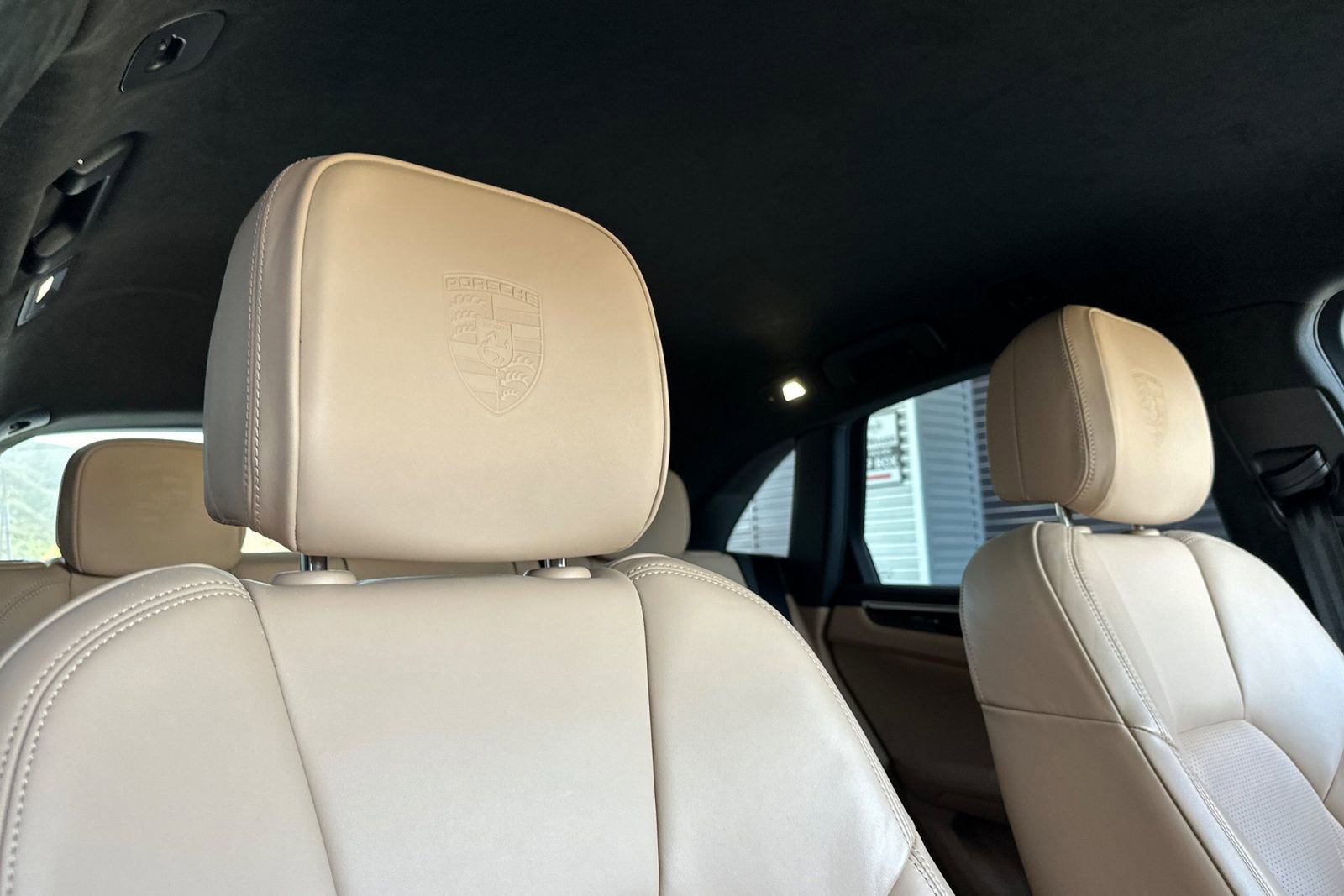 Certified 2023 Porsche Macan S image 19