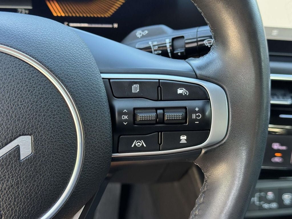 Used 2025 Kia K5 GT-Line AWD/4WD image 13