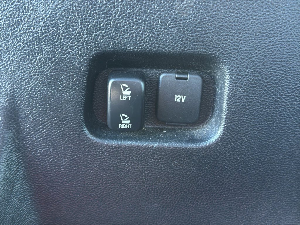 Used 2015 Ford Edge SEL w/ Cargo Accessory Package image 32