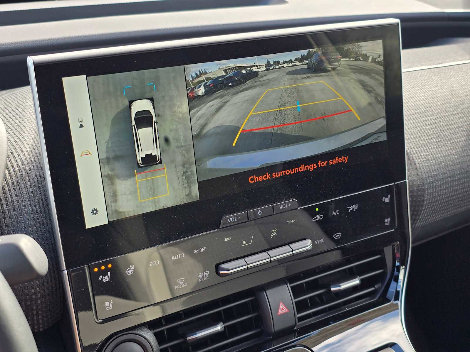 Certified 2025 Toyota bZ4X AWD image 28