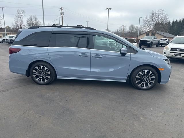 Used 2025 Honda Odyssey Elite image 3