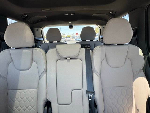 New 2025 Volvo XC90 B6 Plus w/ Protection Package Premier image 18