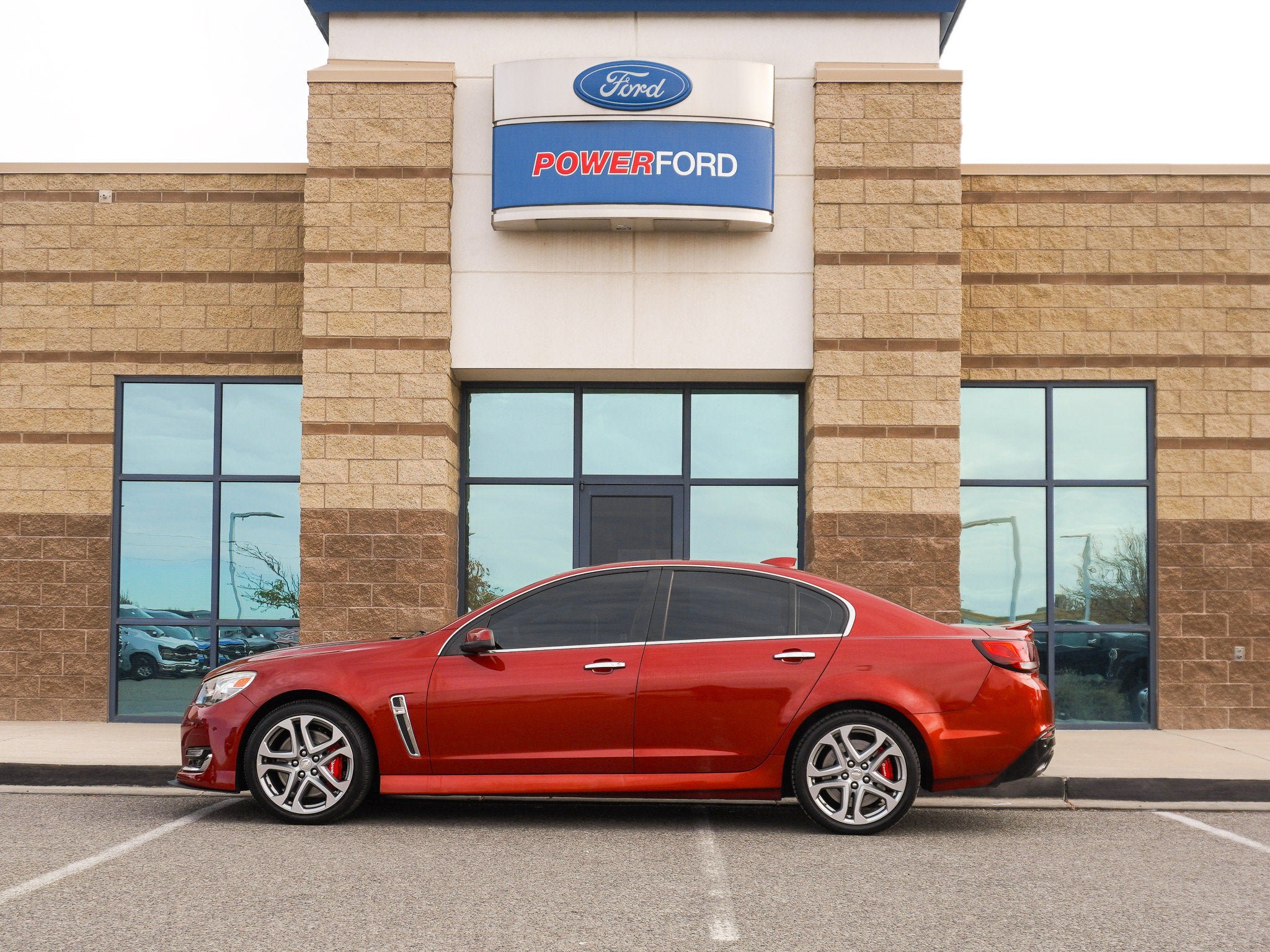 Used 2016 Chevrolet SS RWD image 9