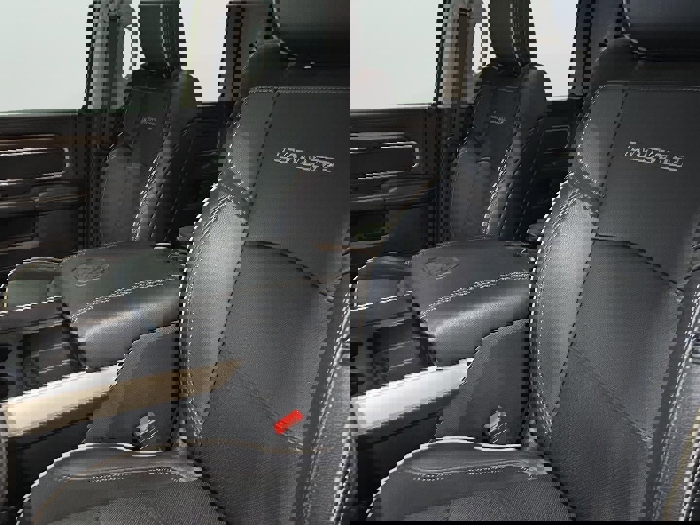 Used 2024 RAM 3500 Laramie image 16