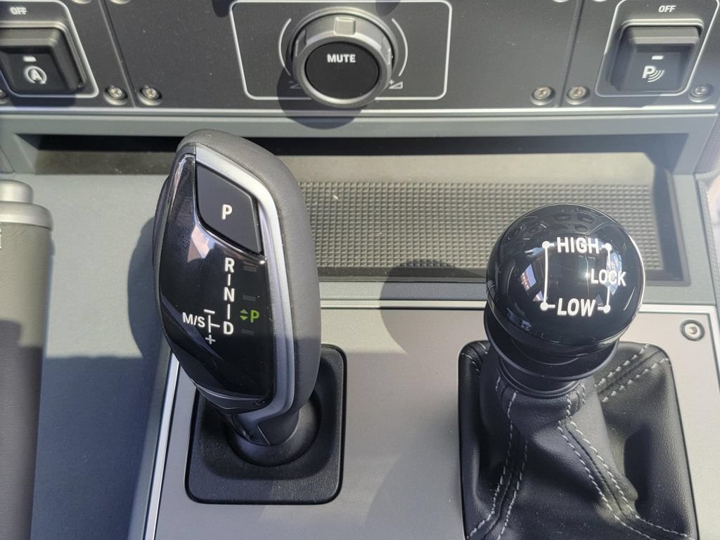 New 2025 INEOS Grenadier Station Wagon AWD/4WD image 30