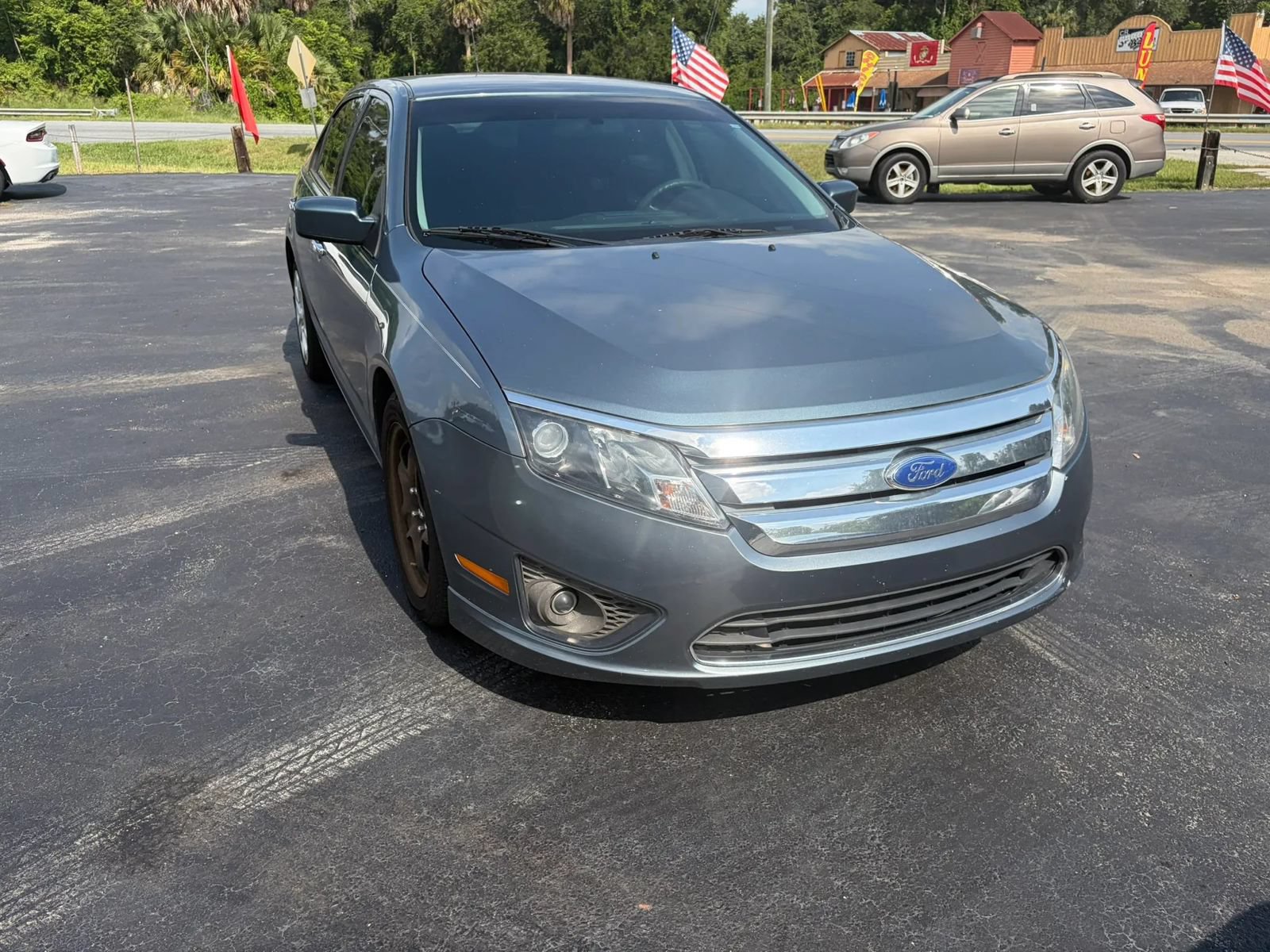 Used 2011 Ford Fusion SE FWD image 3