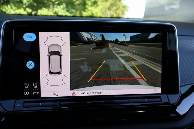 New 2026 Volkswagen Atlas Cross Sport SEL R-Line image 23