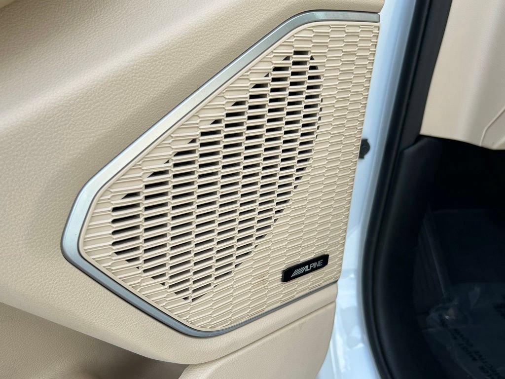 Certified 2022 Jeep Grand Cherokee L Limited RWD image 17
