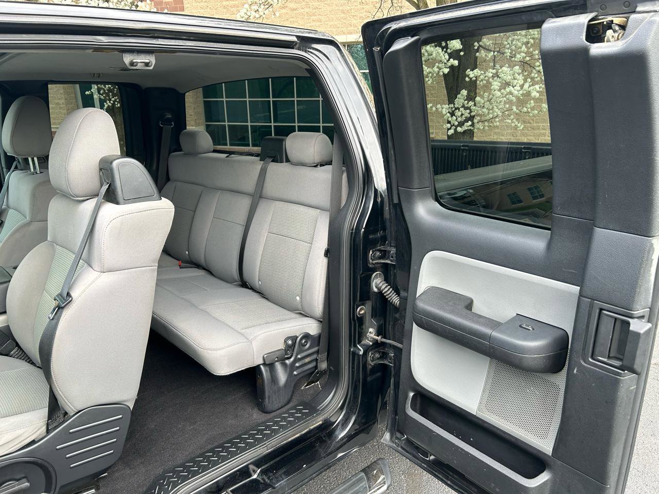 Used 2005 Ford F150 FX4 image 12