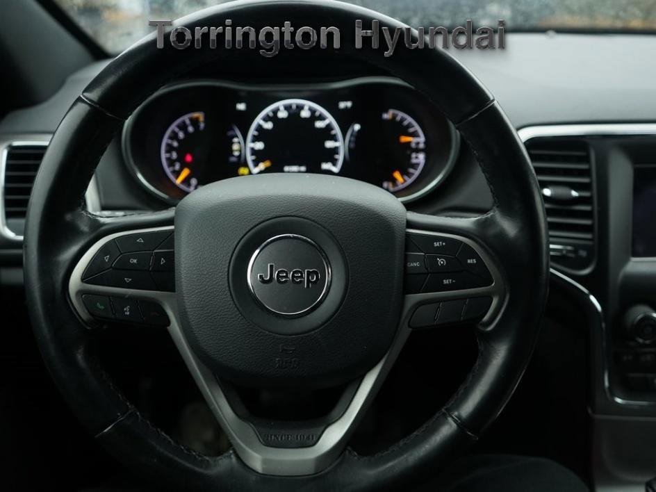 Used 2020 Jeep Grand Cherokee Laredo image 10