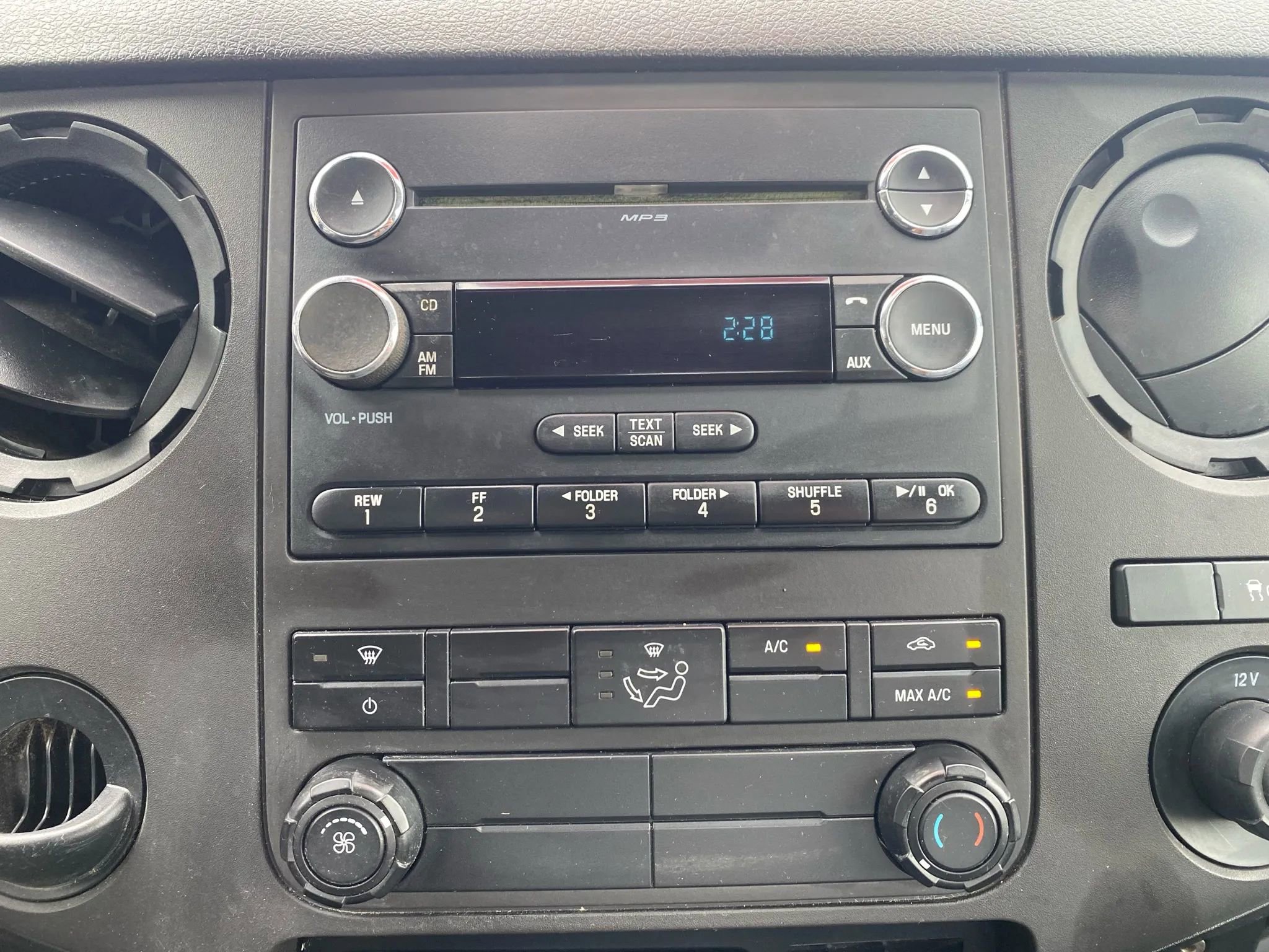 Used 2015 Ford F250 XL RWD image 14