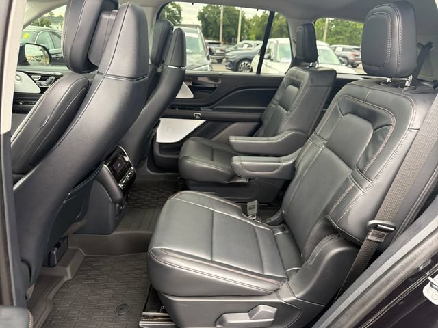 Used 2025 Lincoln Aviator Reserve w/ Equipment Group 201A AWD/4WD image 28
