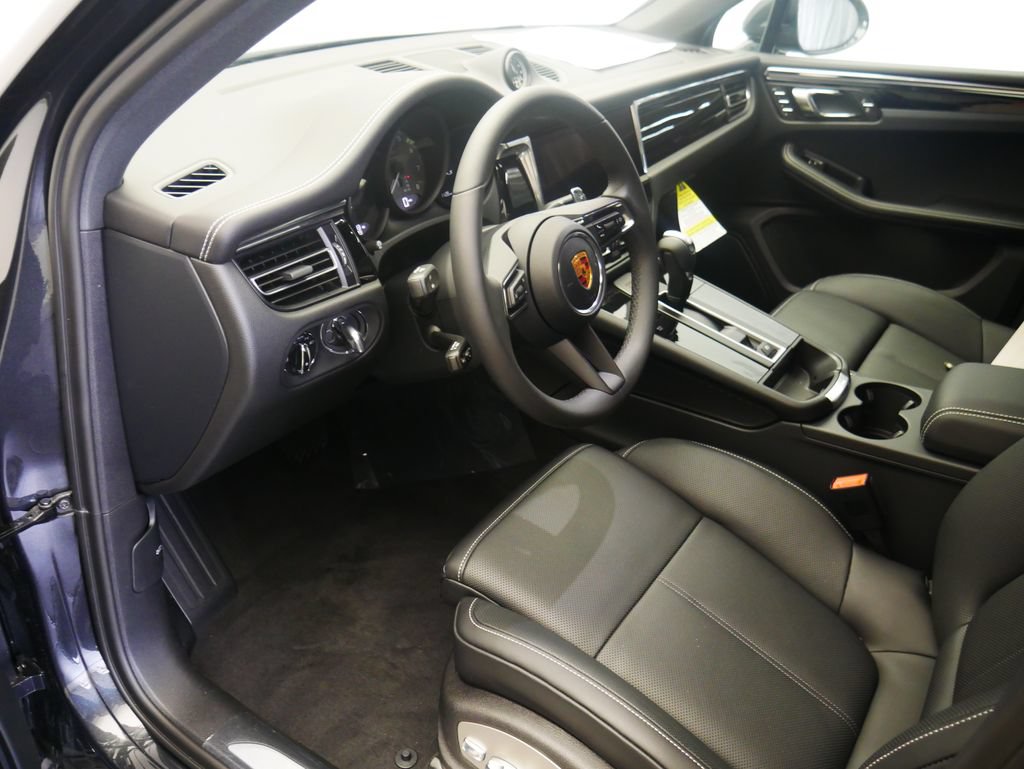 New 2026 Porsche Macan S AWD/4WD image 5
