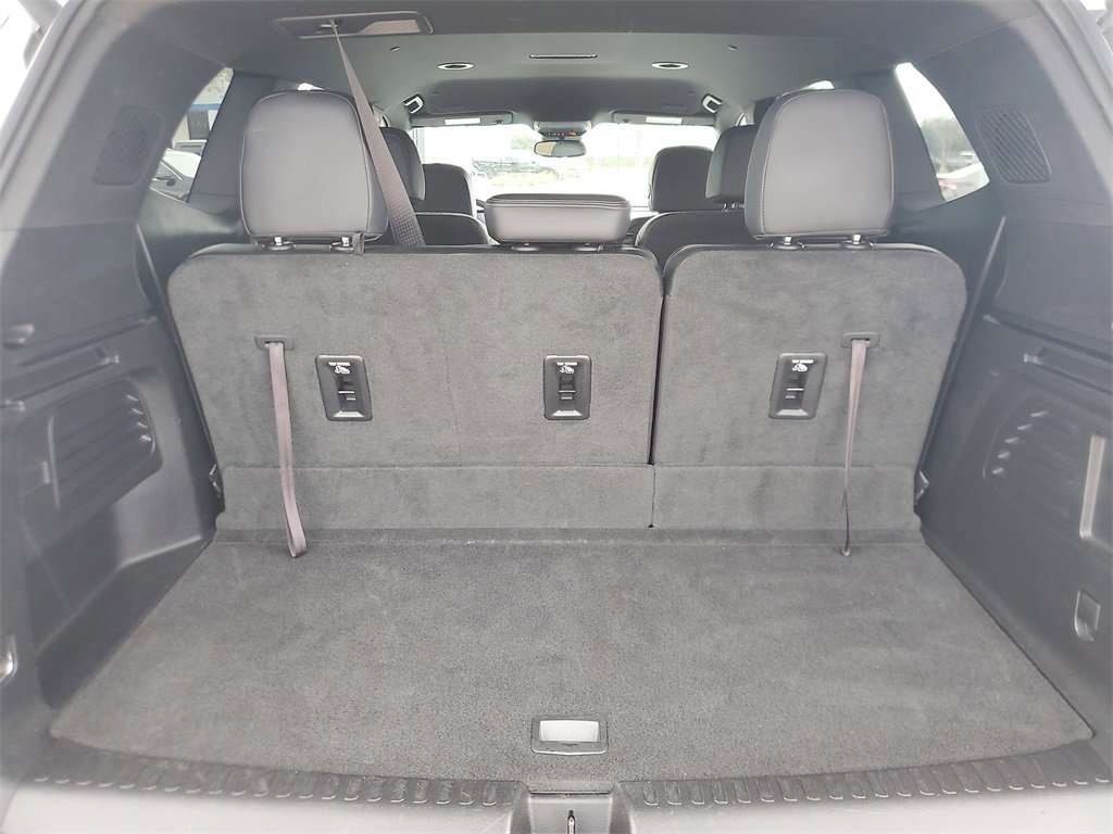 Used 2025 Buick Enclave Preferred image 7