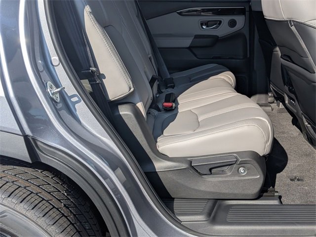 New 2025 Honda Pilot Touring image 31