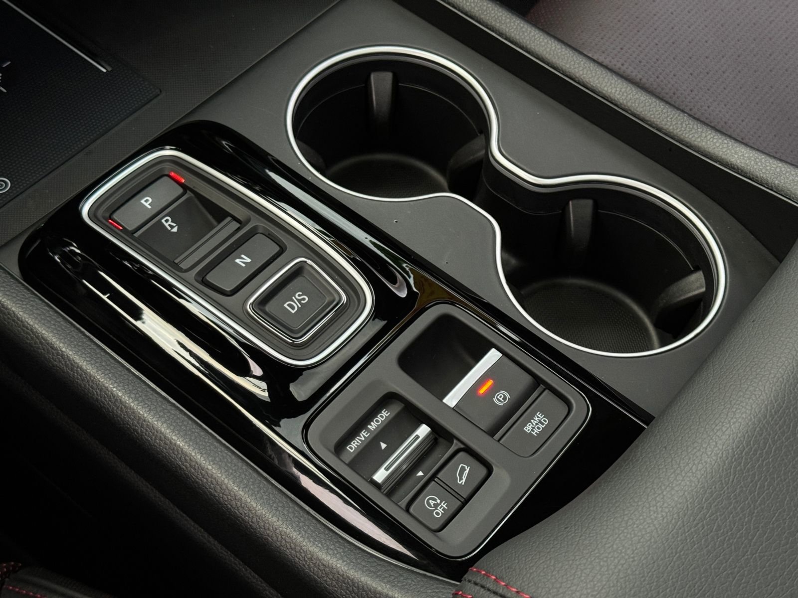 Certified 2025 Honda Pilot Black Edition image 27