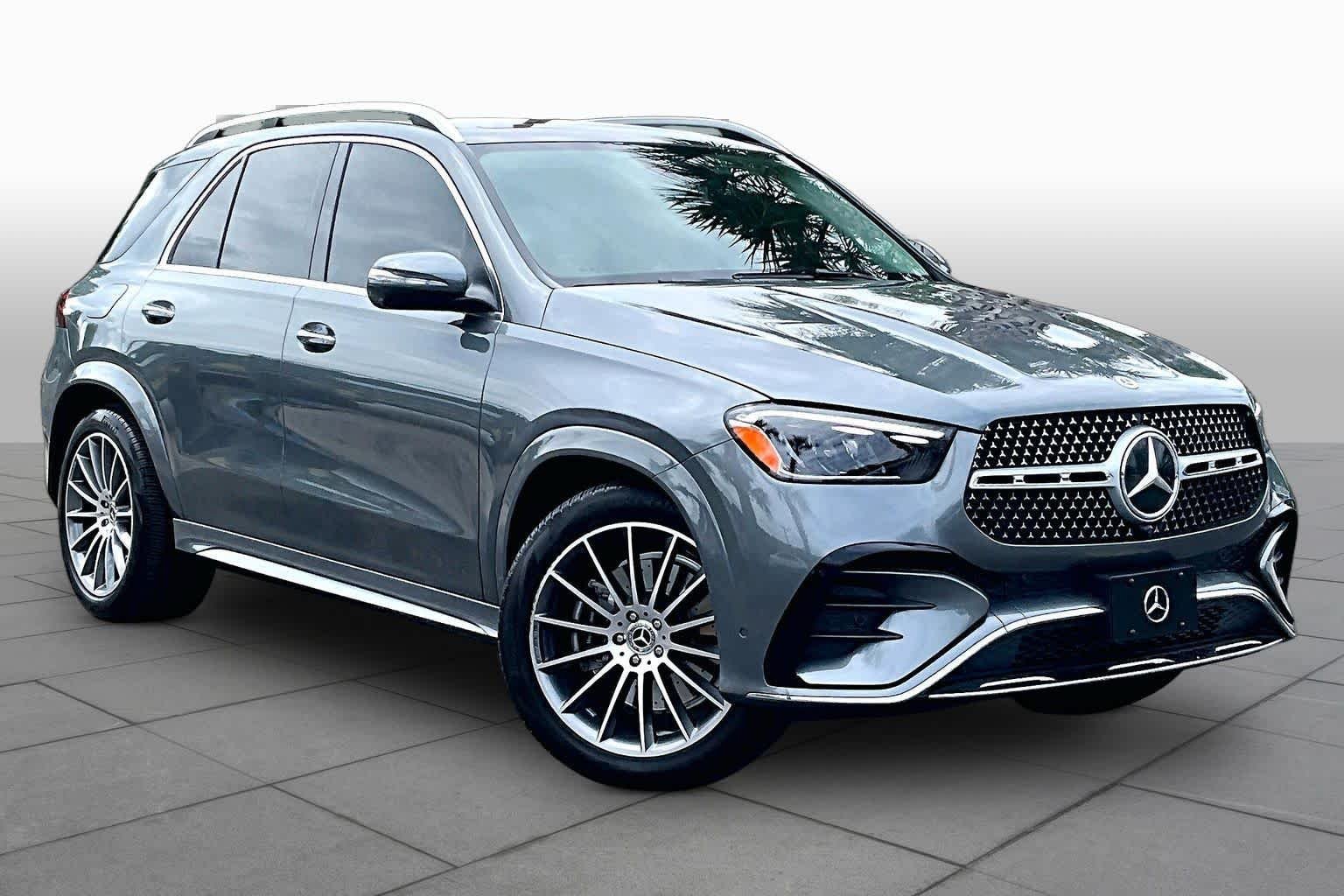 Used 2024 Mercedes-Benz GLE 350 4MATIC image 3