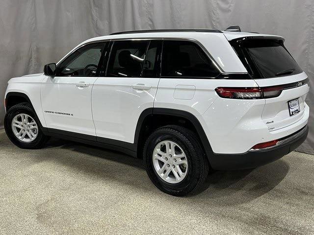 Certified 2023 Jeep Grand Cherokee Laredo image 32