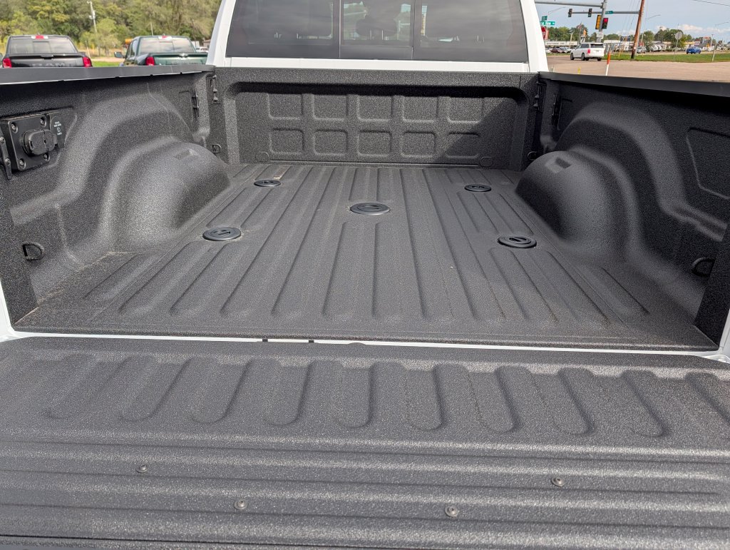 New 2027 RAM 2500 Laramie AWD/4WD image 8