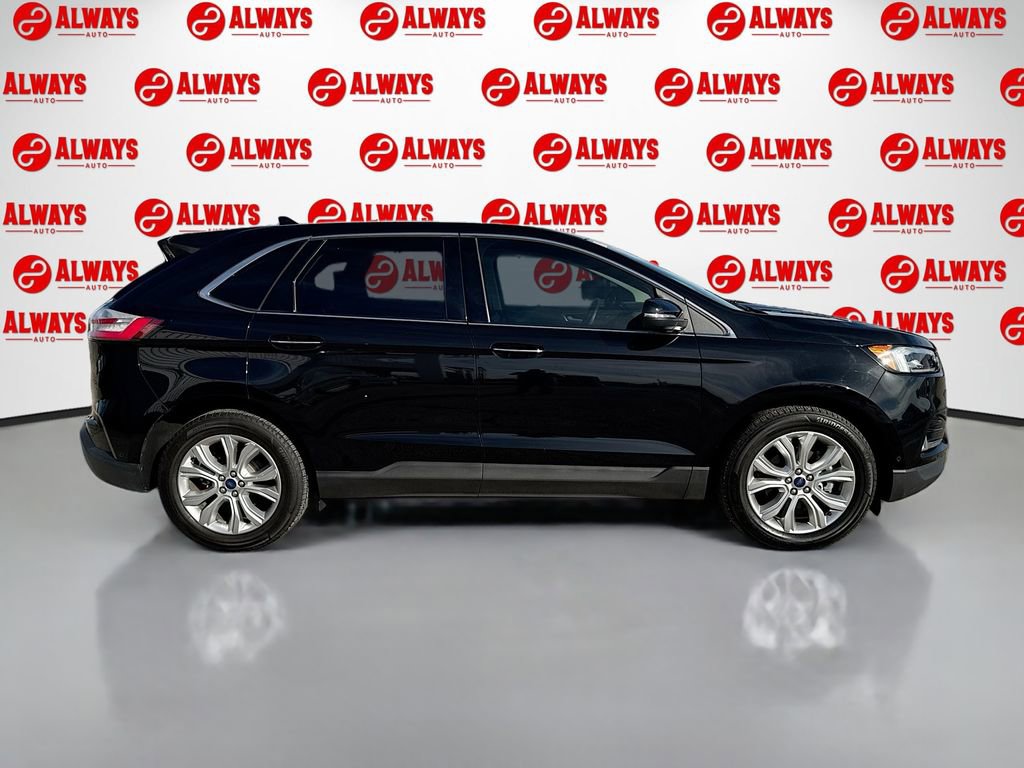 Used 2020 Ford Edge Titanium w/ Equipment Group 301A FWD image 4