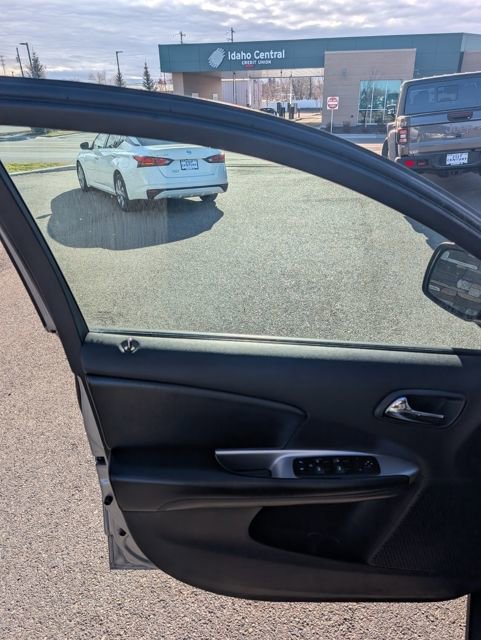 Used 2015 Dodge Journey SE image 28