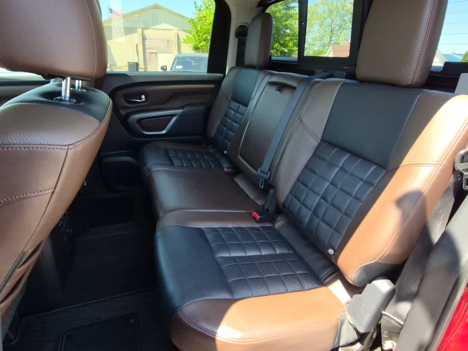 Used 2017 Nissan Titan Platinum Reserve AWD/4WD image 7