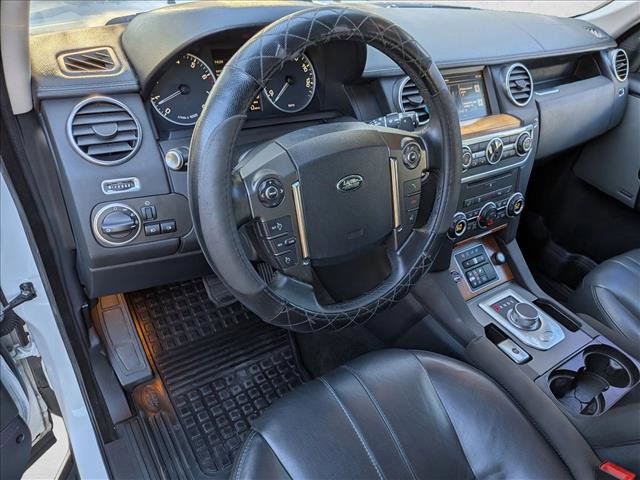 Used 2016 Land Rover LR4 HSE image 4