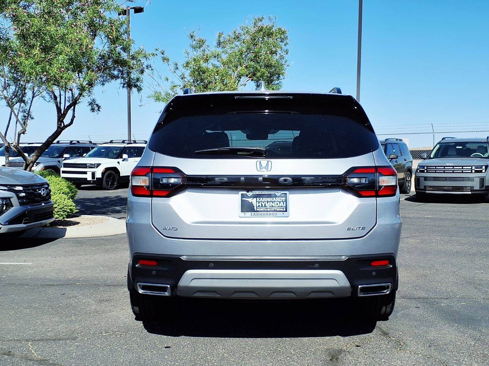 Used 2024 Honda Pilot Elite image 5