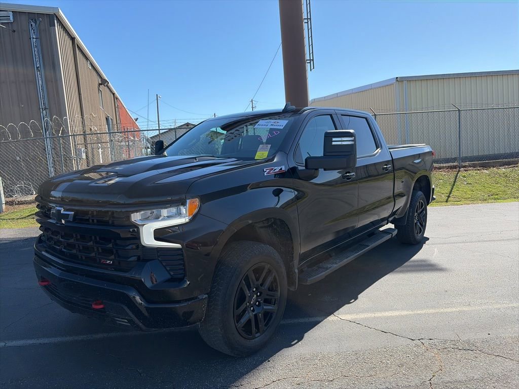 Used 2024 Chevrolet Silverado 1500 LT Trail Boss w/ Protection Package image 3