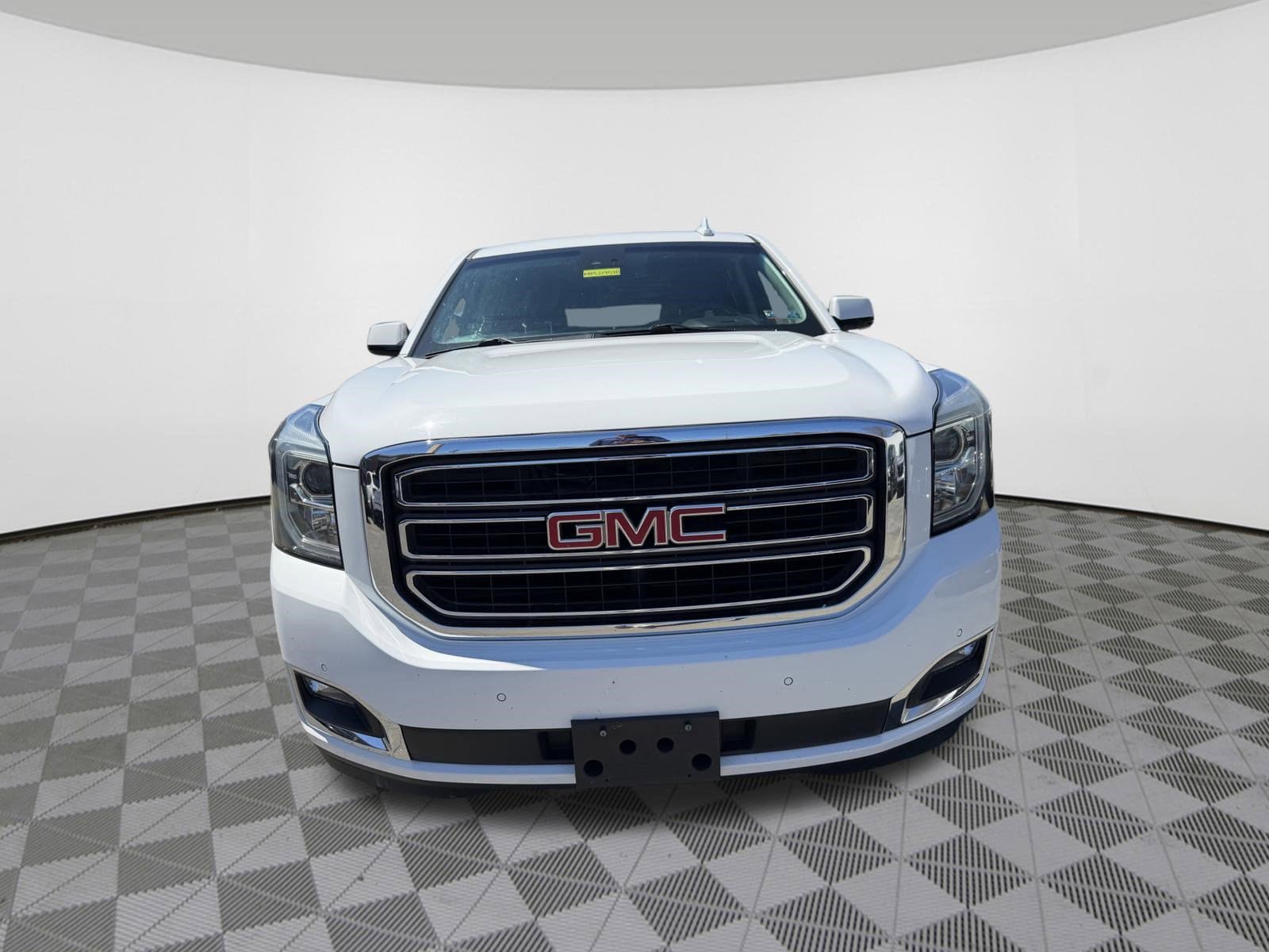 Used 2019 GMC Yukon XL SLT AWD/4WD image 2