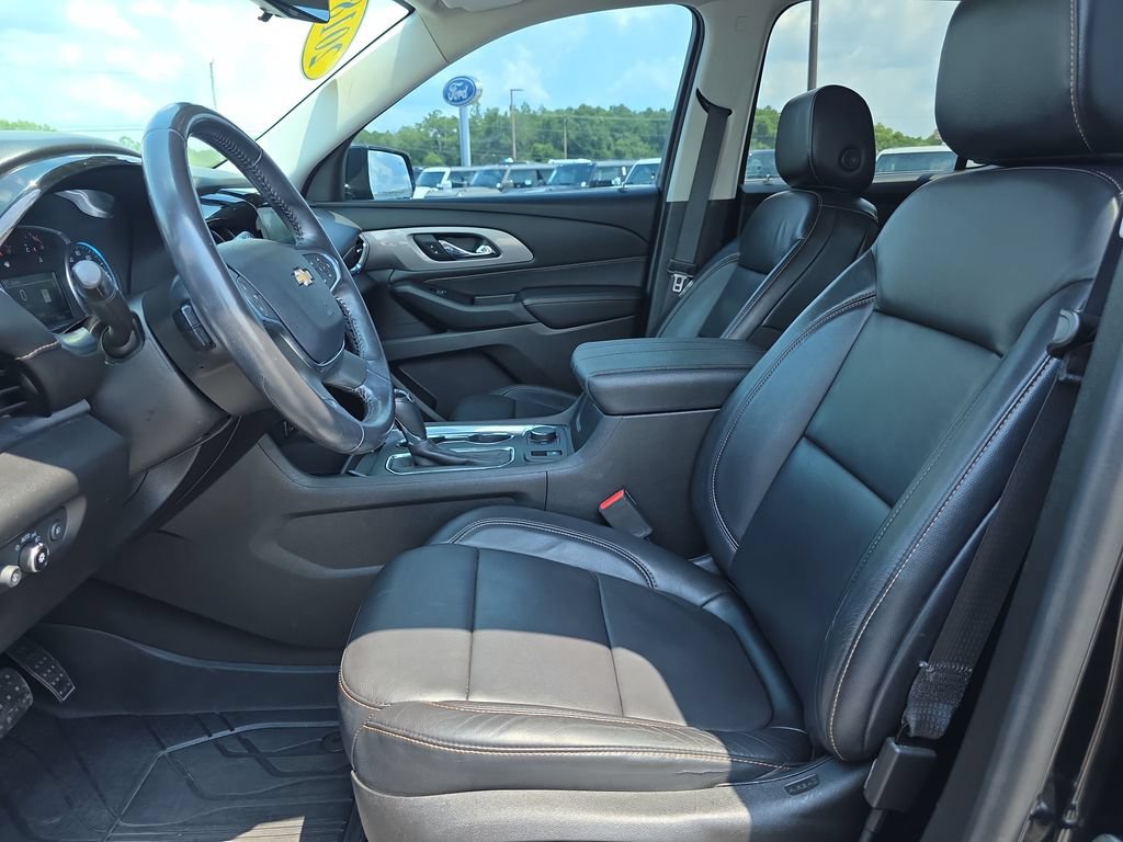 Used 2018 Chevrolet Traverse RS FWD image 12
