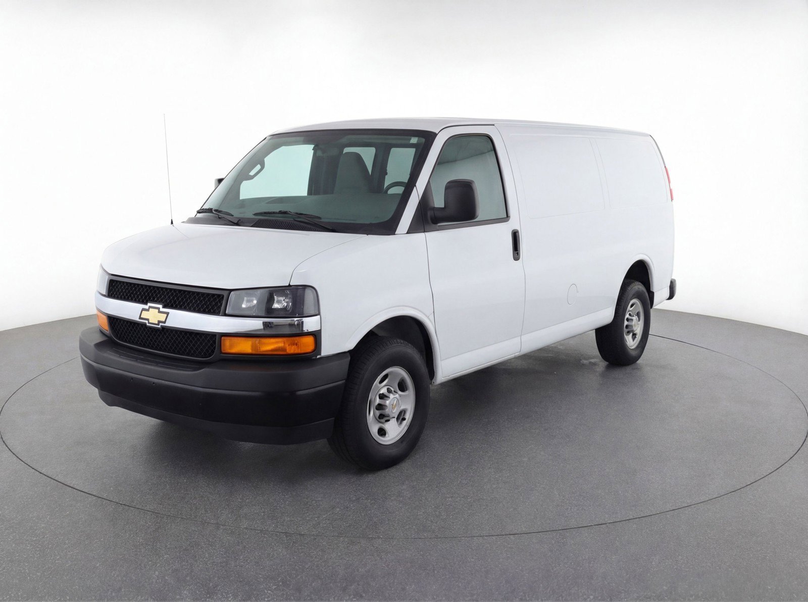Used 2025 Chevrolet Express 3500 LT w/ LT Preferred Equipment Group image 3