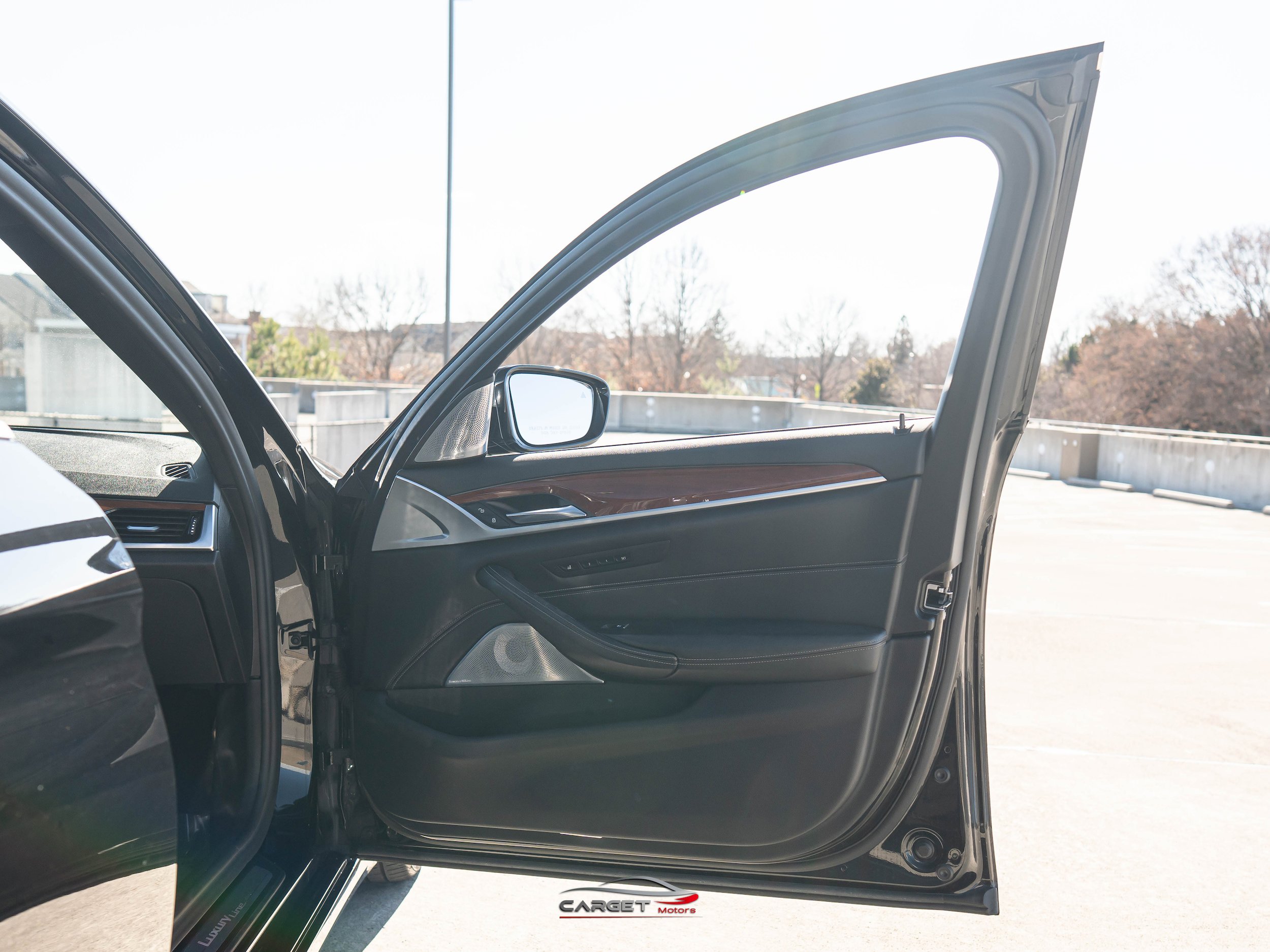 Used 2019 BMW 540i xDrive w/ Executive Package AWD/4WD image 46