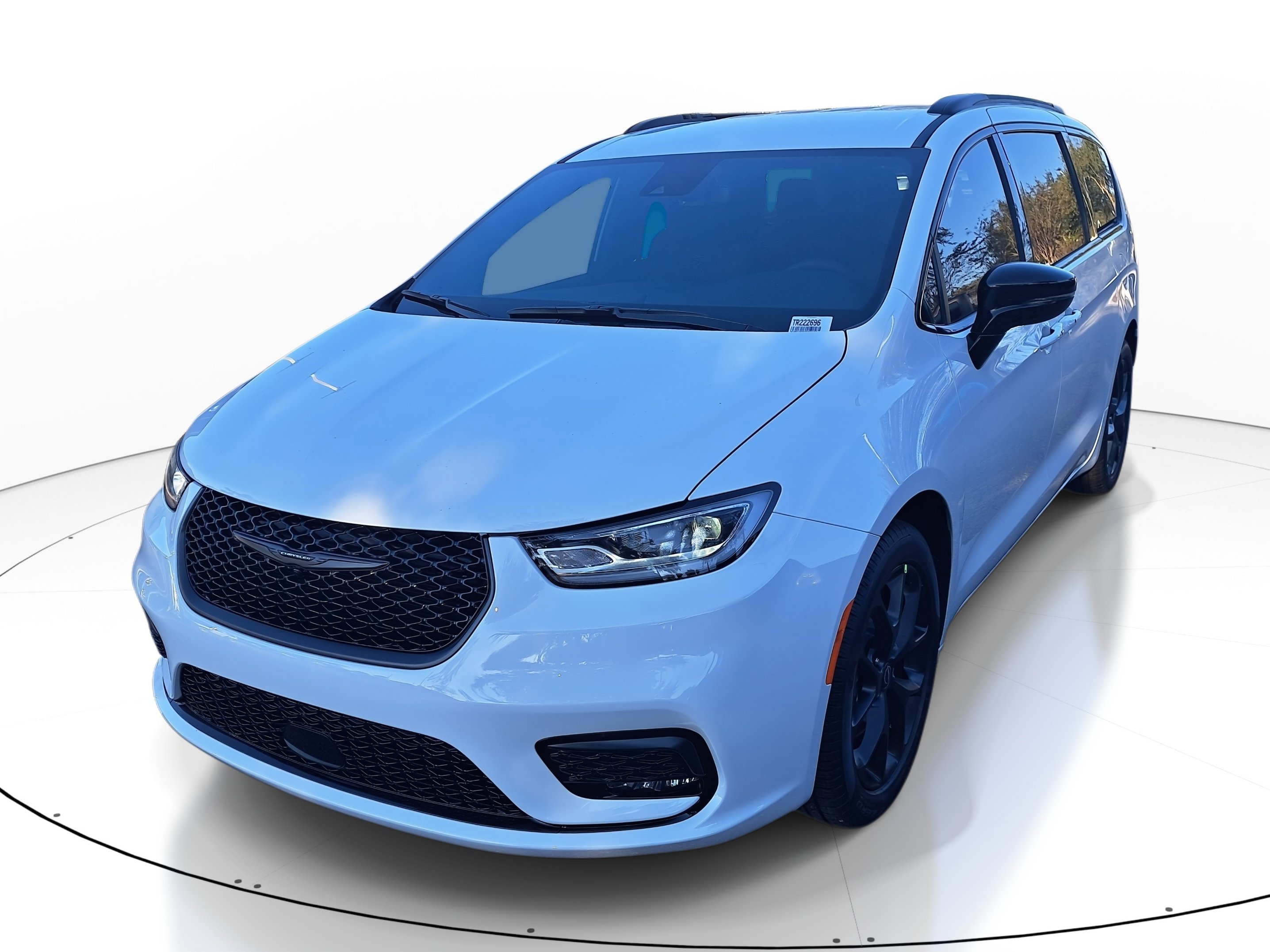 New 2026 Chrysler Pacifica Select image 2