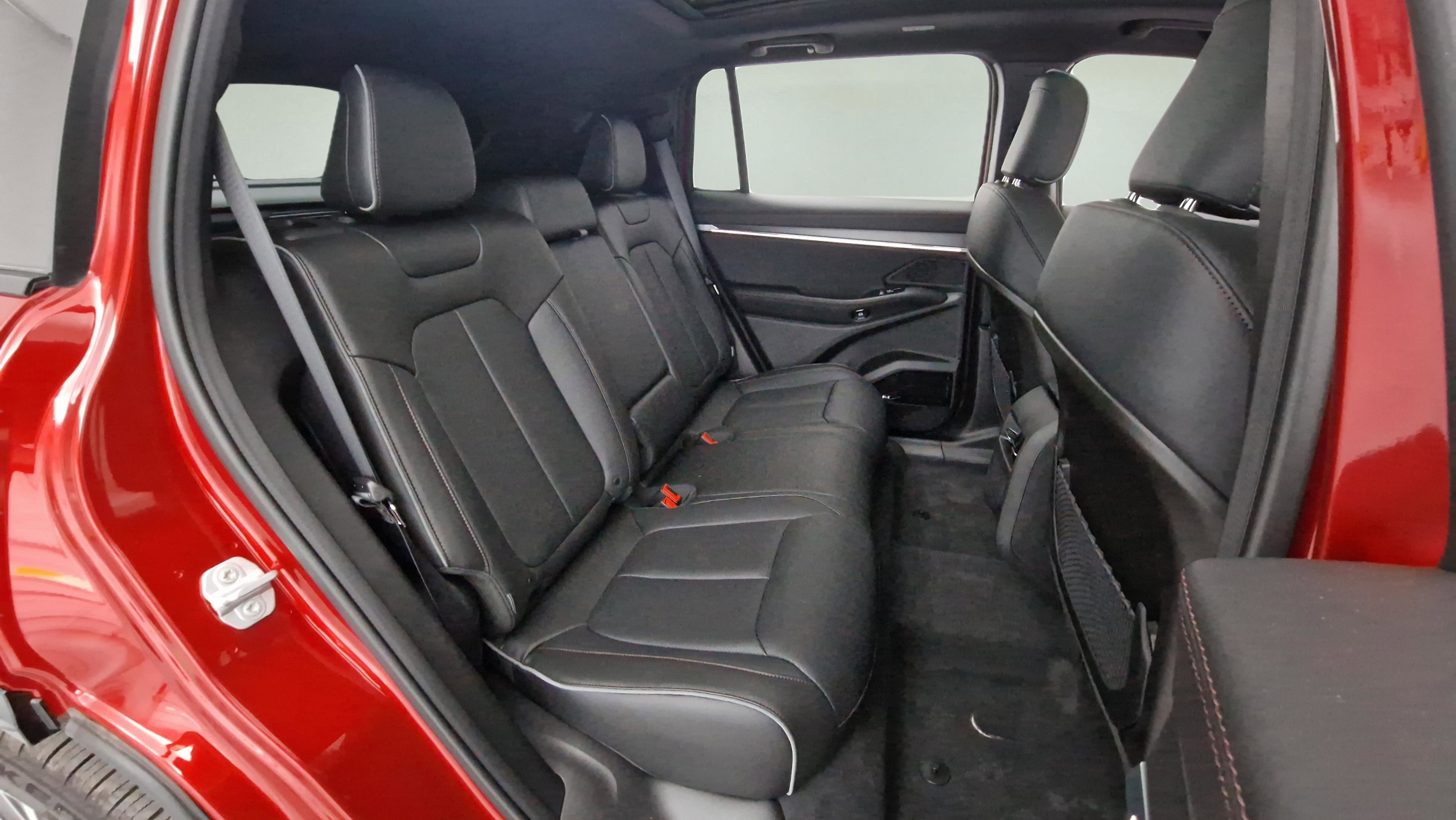 New 2025 Jeep Wagoneer Limited image 24