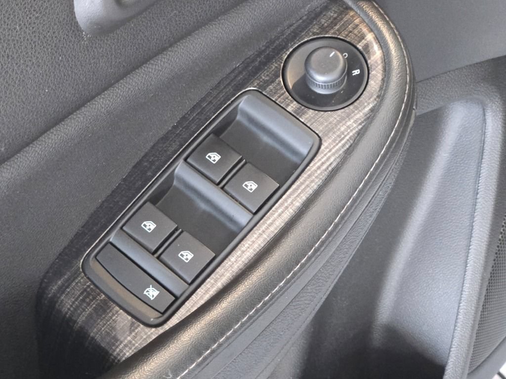 Used 2016 Chevrolet Malibu LT w/ Power Convenience Package FWD image 17