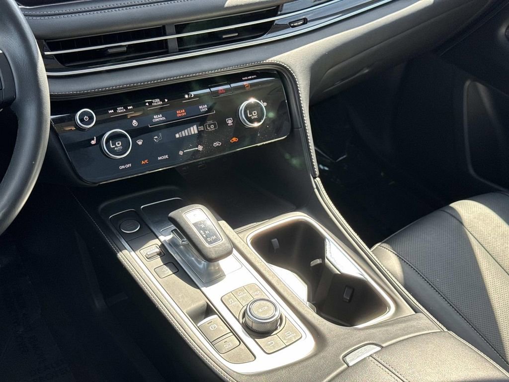 Certified 2025 INFINITI QX60 Pure image 11