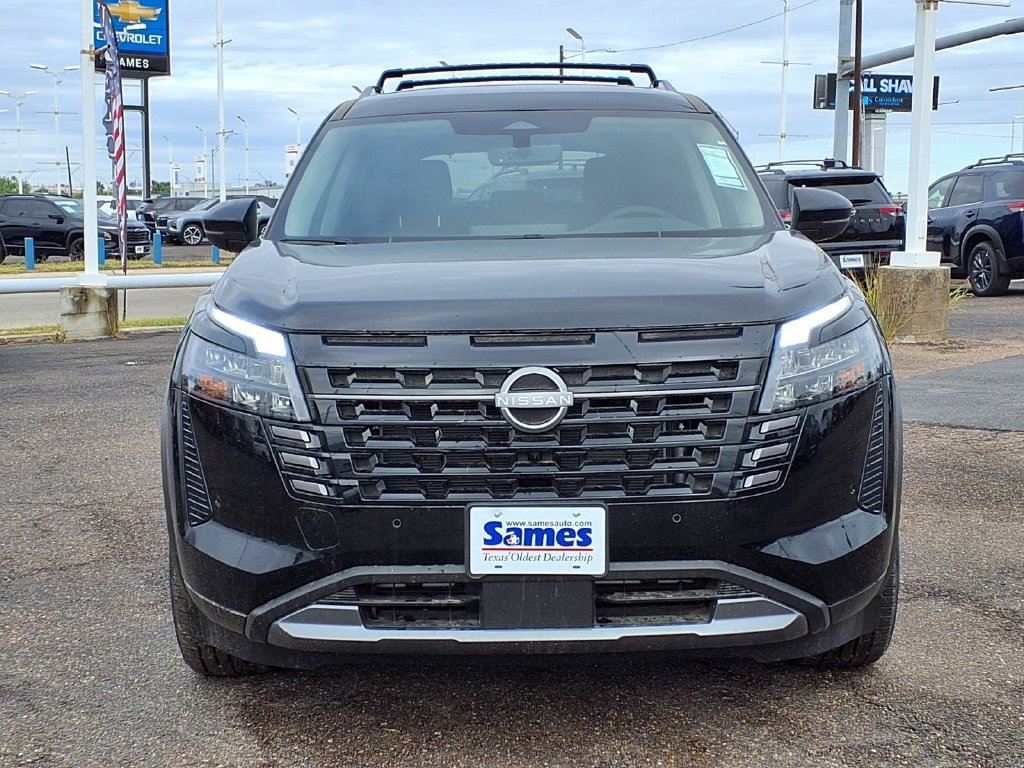 New 2026 Nissan Pathfinder SL w/ Cargo Package FWD image 2