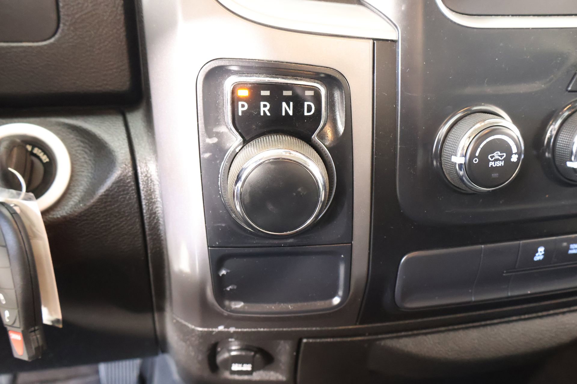 Used 2021 RAM 1500 Classic SLT image 7